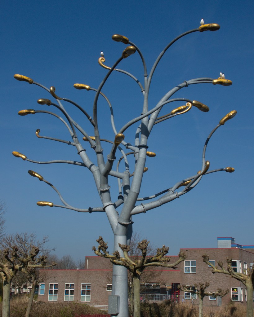 kunstboom Noli me tangere, kunstenaar Luk van Soom, café-restaurant De Ziel, WZC Archipel