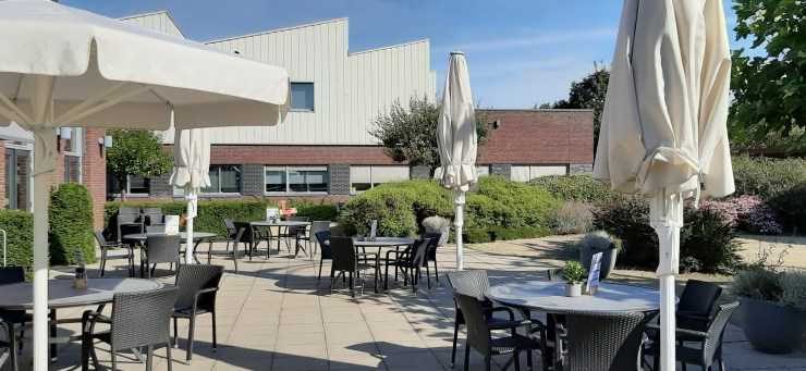 Café-restaurant De Ziel, Almere, foto, terras, tuin